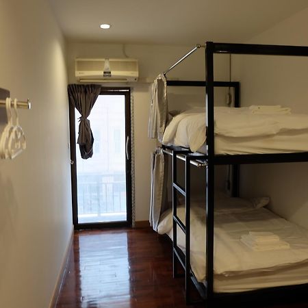 F Plus F Hostel Чиангмай Екстериор снимка