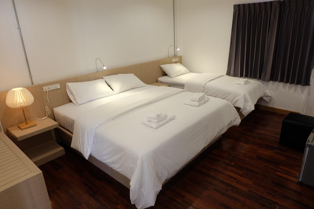 F Plus F Hostel Чиангмай Екстериор снимка