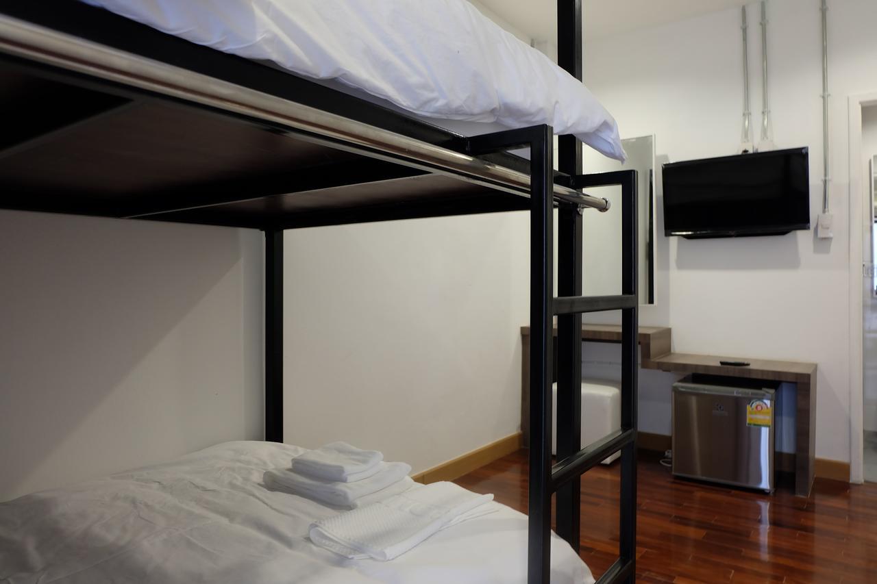F Plus F Hostel Чиангмай Екстериор снимка